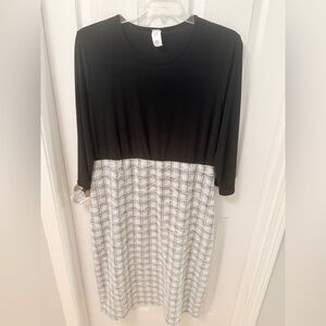 Chic Black and White Plaid Long Sleeve Plus Dress Sz 3x AS